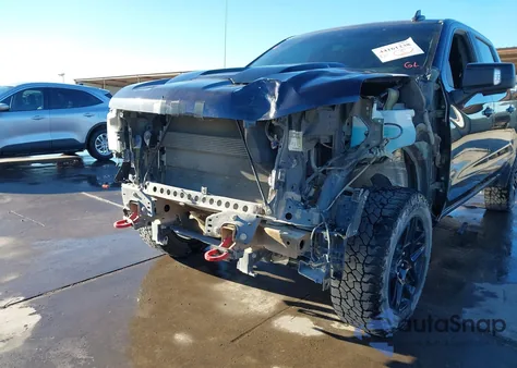 2022 Chevrolet Silverado 1500 4Wd Short Bed Lt Trail Boss z USA, uszkodzony, nr VIN 3GCUDFED0NG634299